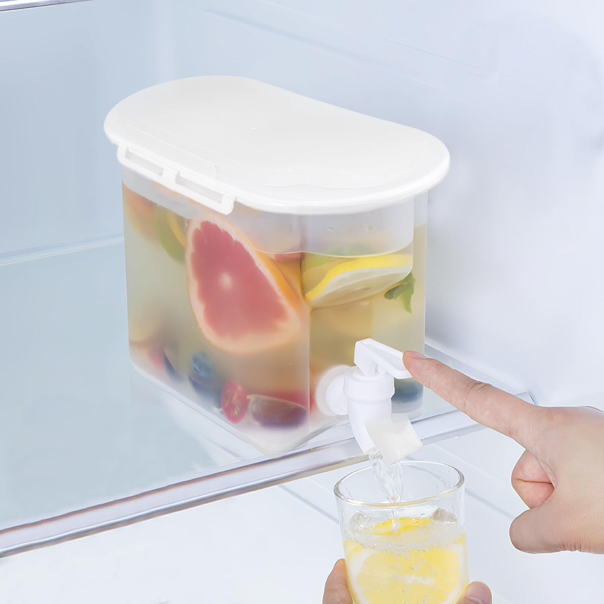 Cold Water Pitcher with Faucet V889943