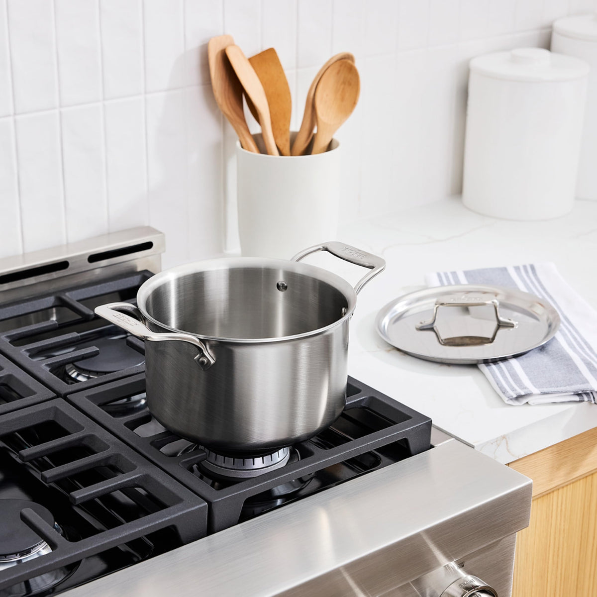 Stainless Steel 4 Qt Soup Pot with Lid G13578