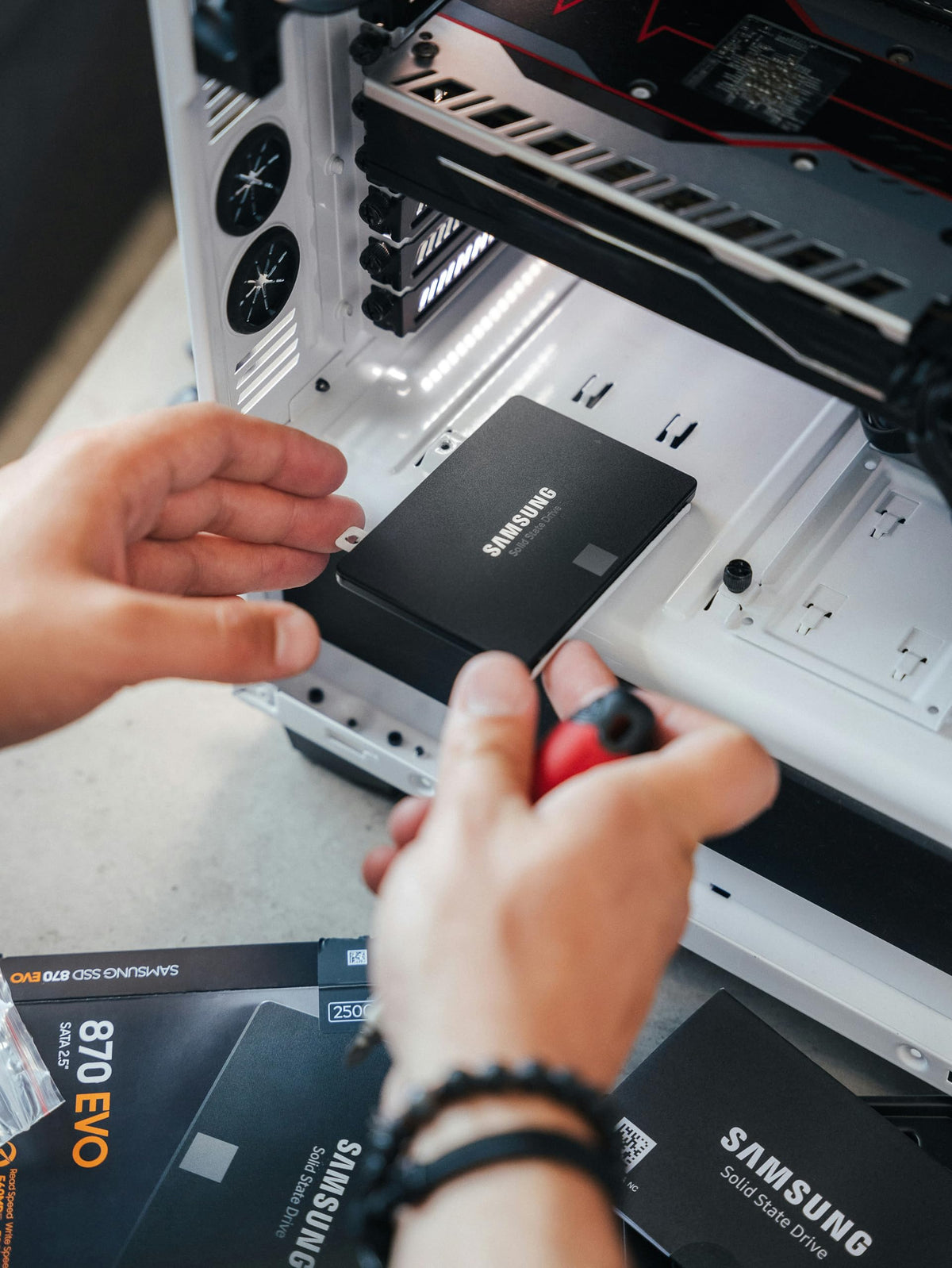 4TB 2.5 Inch SATA III Internal SSD P34476