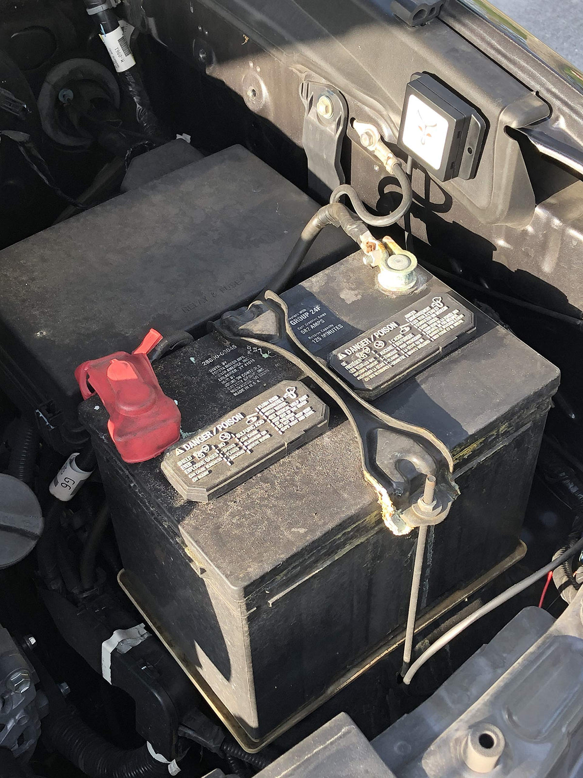12V DC Vehicle Surge Protector D558778